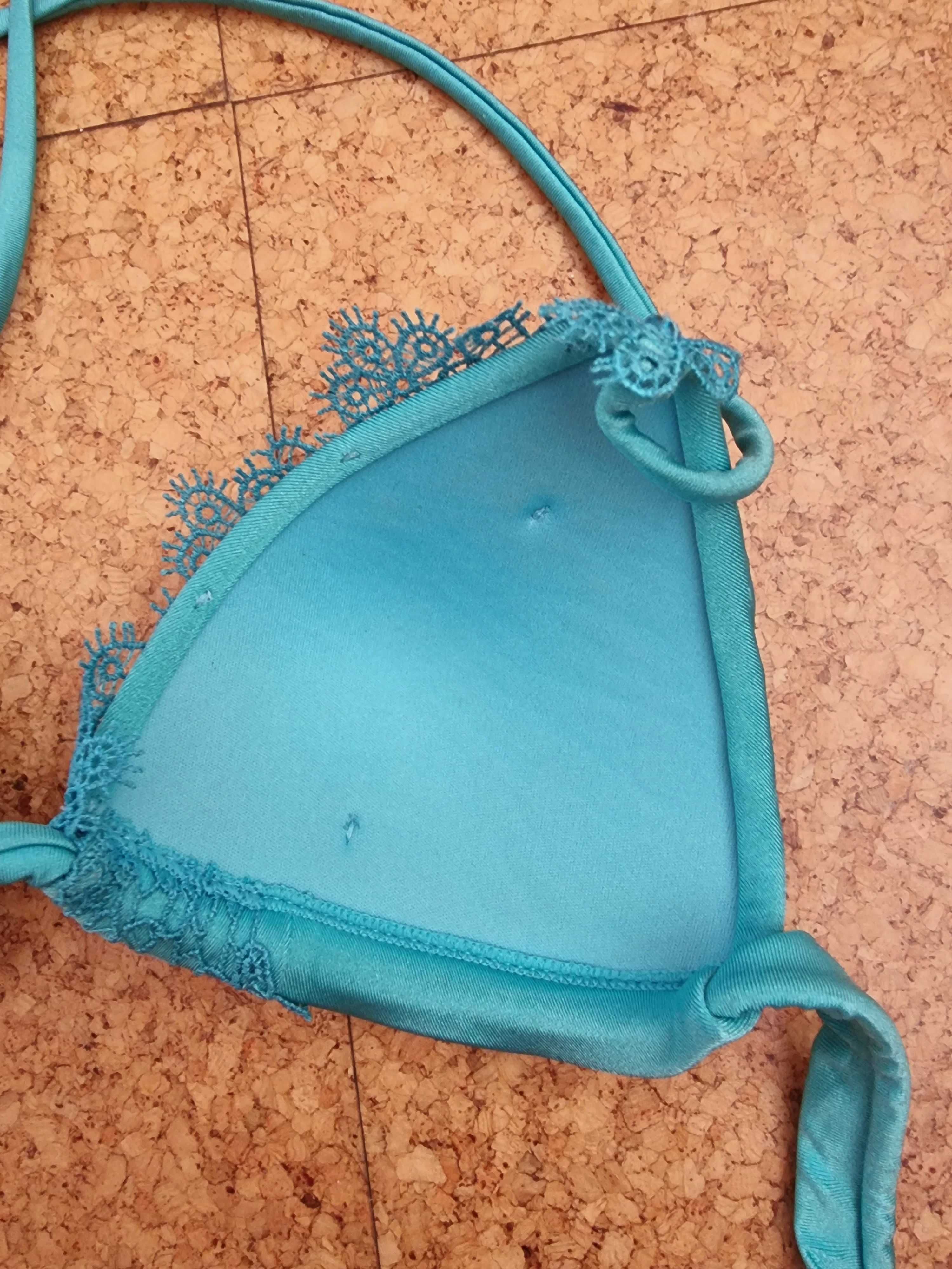 Parte de cima de bikini azul Calzedonia, tamanho 34A