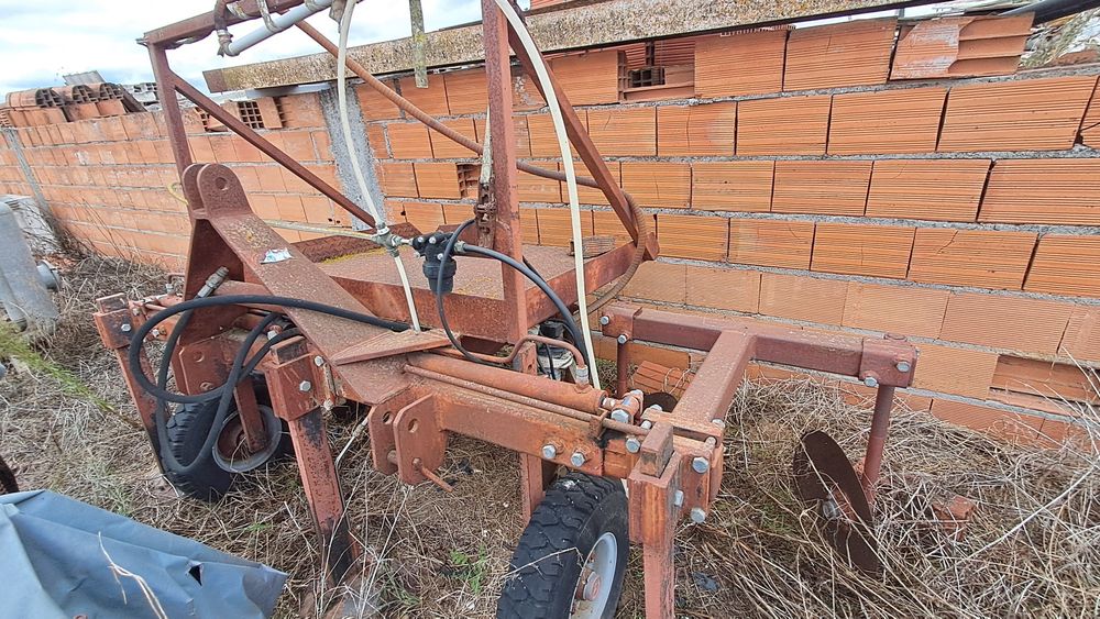 Maquina de aplicar produtos liquidos no solo