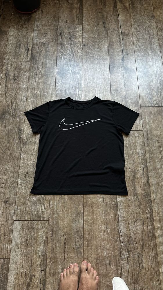Nike Swoosh NSW Pro Combat мужская спортивная футболка с логотипом