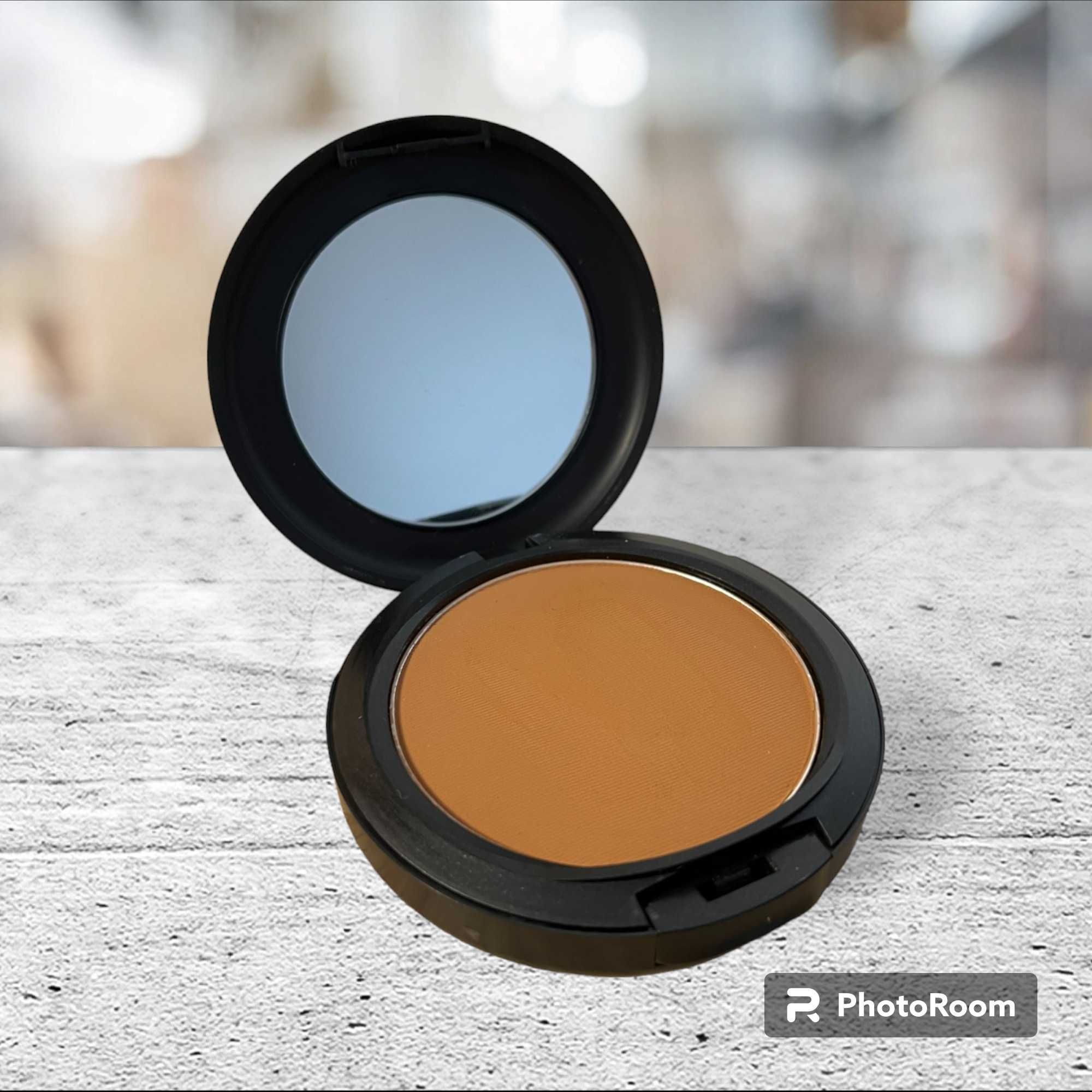 MAC puder i podkład w jednym Studio Fix Powder Plus Foundation NW43