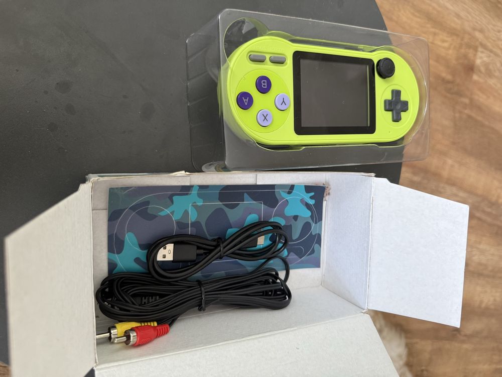 Портативна ігрова ретро приставка600гр та SUP Game Box450гривень