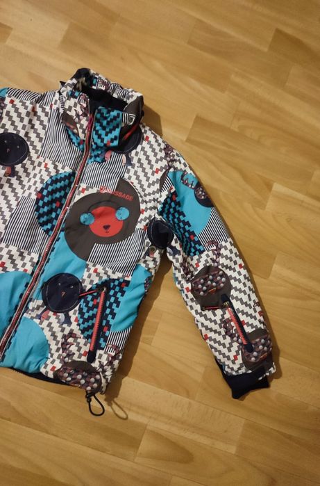 Продам теплый пуховик куртку для мальчика р 128