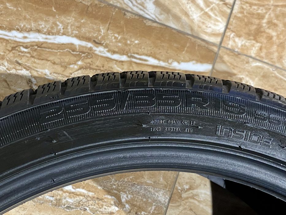 Продам комплект зимової гуми 255/35 285/30 R19 Nokian WR A4