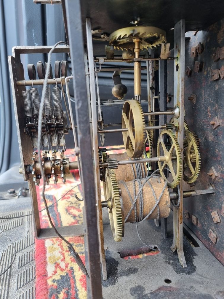 Stary mechanizm zegara