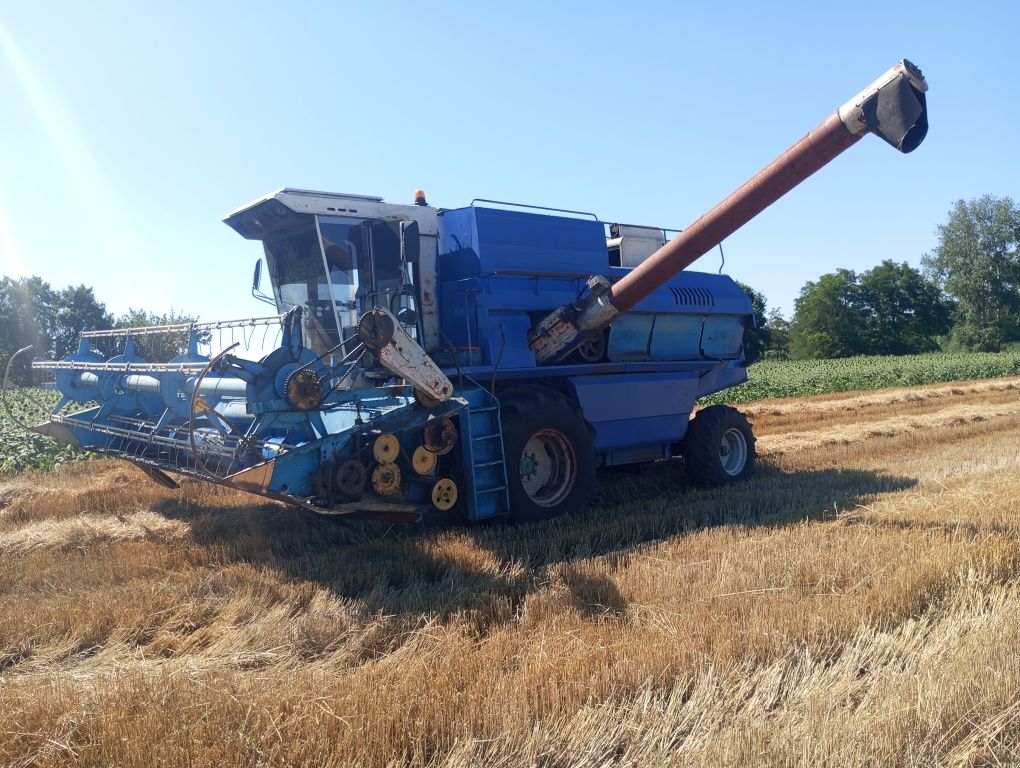 Продам комбайн кзс 9.1