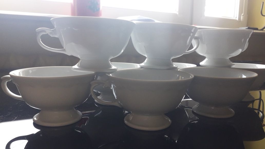 Sprzedam porcelanowe filiżanki