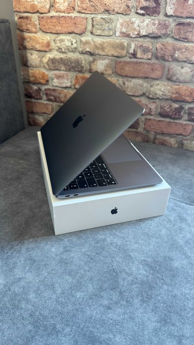 MacBook Air M1 13” /8GB RAM / 512GB SSD