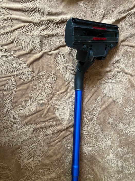 Пилосос- ручка Clatronik