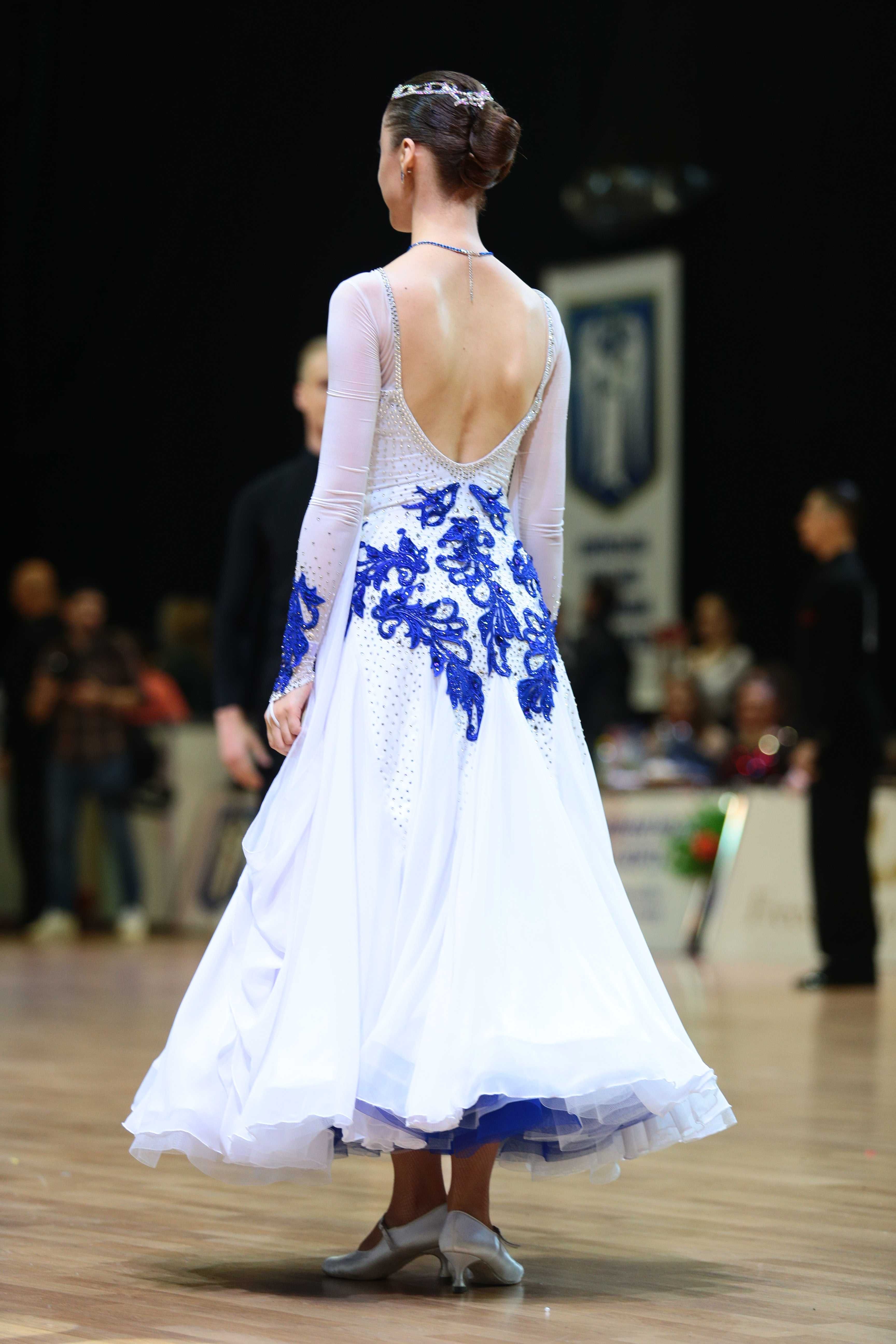 Платье для бальных танцев стандарт синее, белое