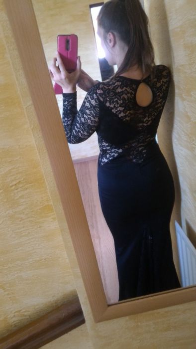 Długa czarna sukienka z dodatkiem koronki r.M/L