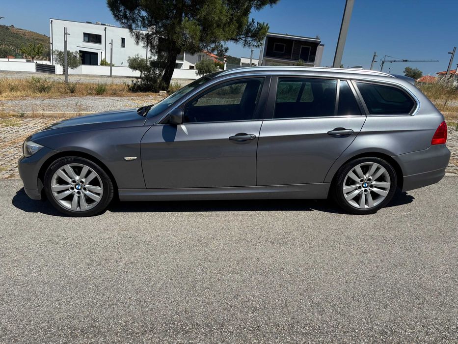BMW 320d Touring Lifestyle 184cv