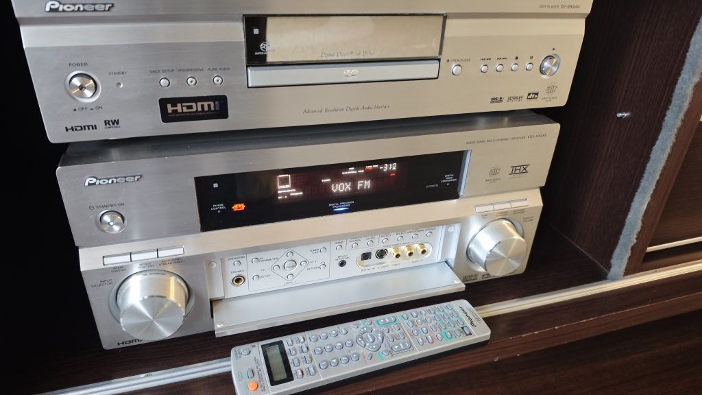 Amplituner Pioneer VSX-AX 2AV