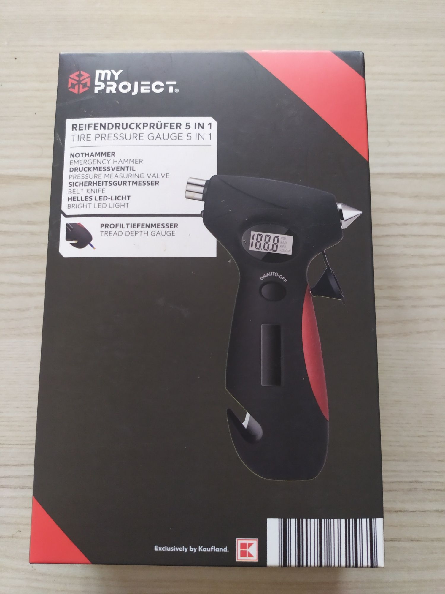 Miernik ciśnienia w oponach 5 in 1