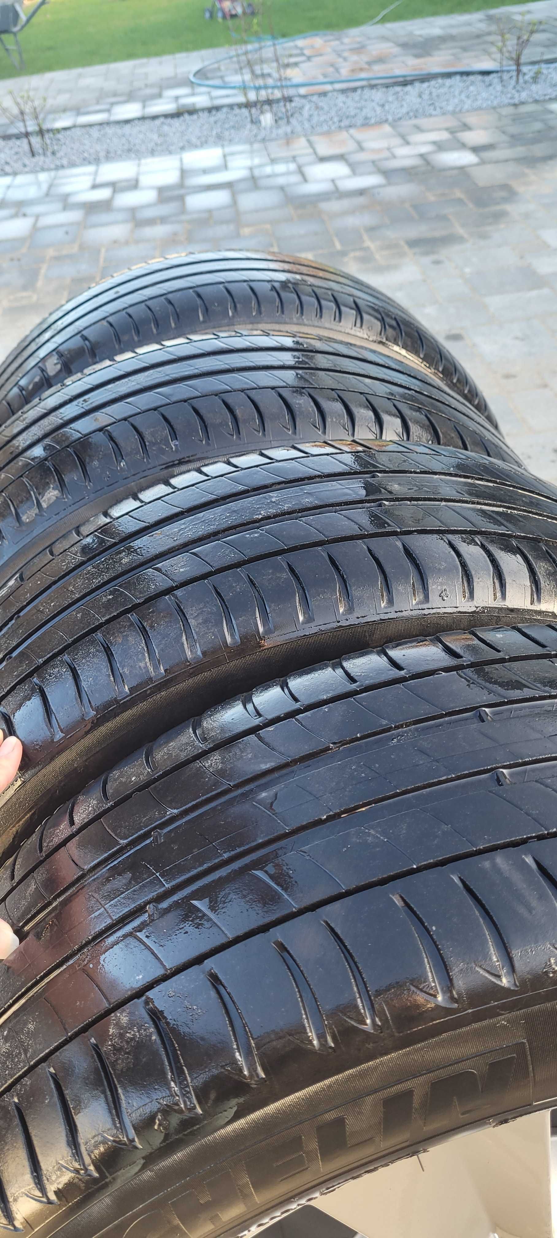 opony letnie Michelin 215/60R16 95V