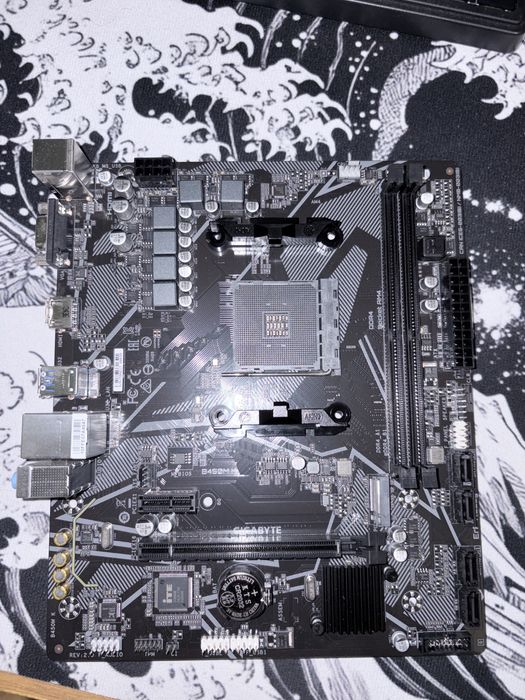 Материнська плата Gigabyte B450M K sAM4 AMD B450 PCI-Ex16