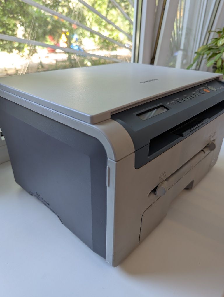 МФУ Samsung SCX-4220
