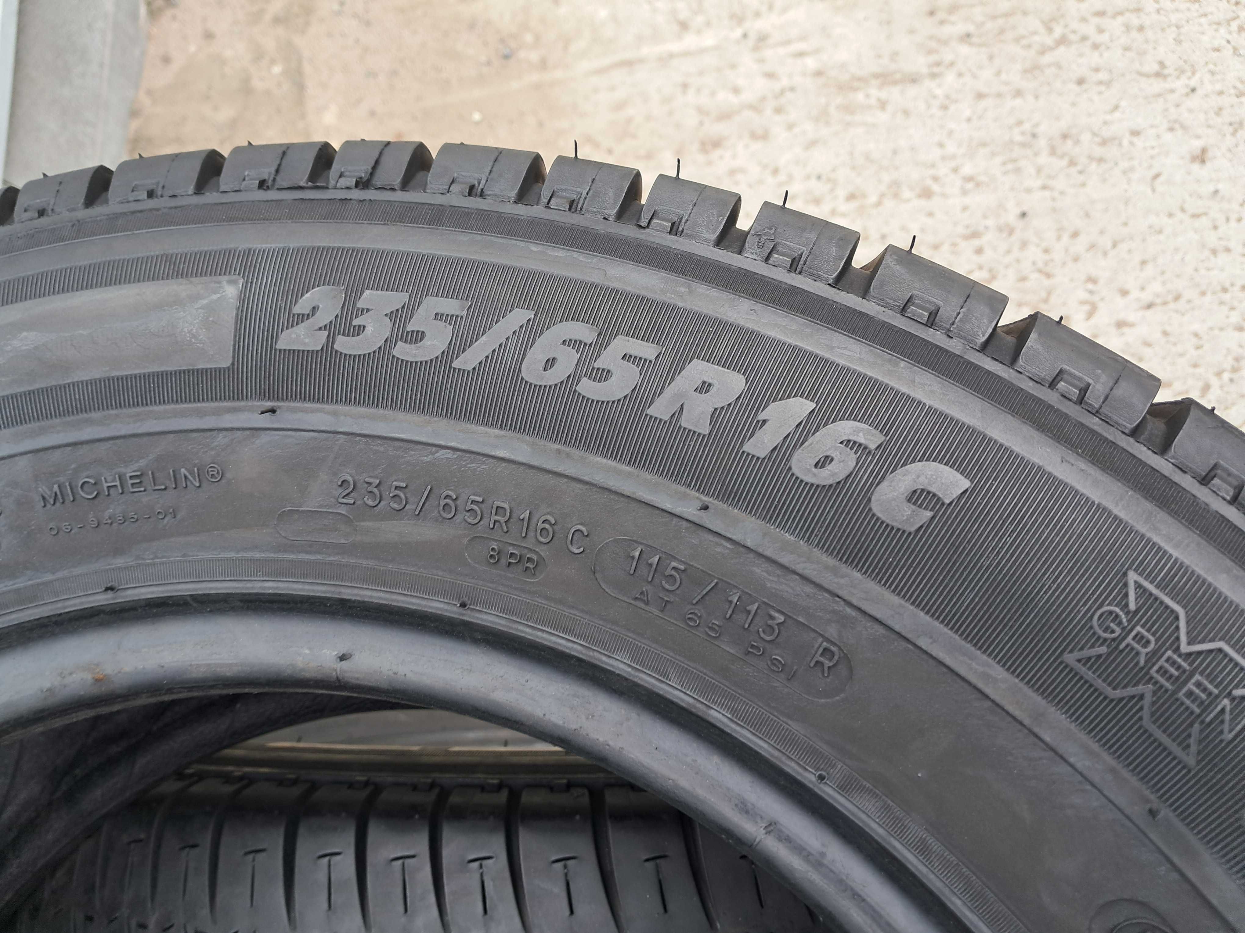 Резина літня, 8мм, Michelin Agilis 235\65 R16C (арт.10425)