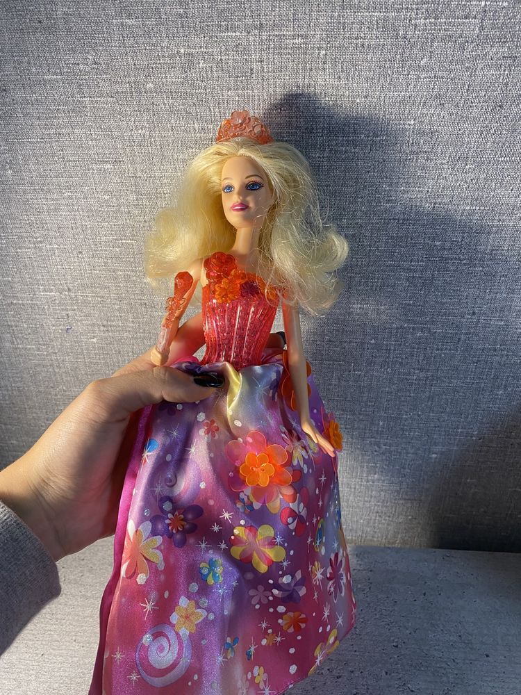 Кукла барби поющая Алекса из мультфильма секретная дверь Barbie