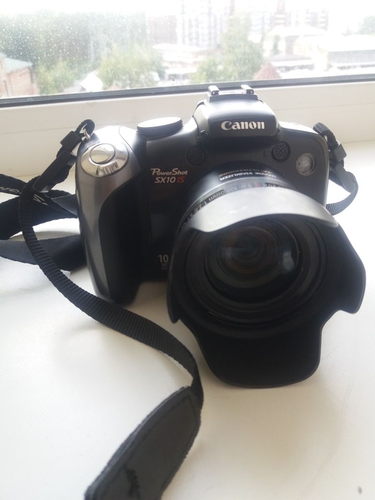 Фотоапарат Canon Power Shot SX10is