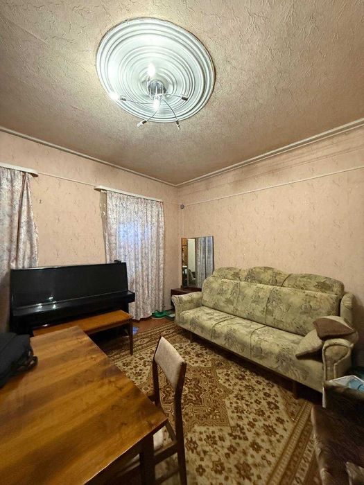 Будинок в центрі міста стадіон Ворскла супер під комерцію