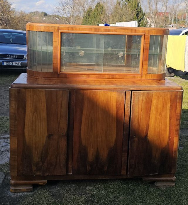 Regał z czasów PRL