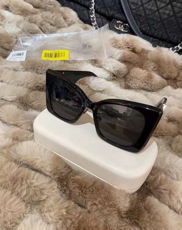 Oculos de sol YSL