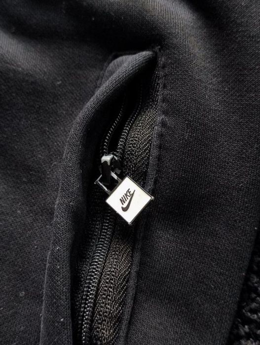 Куртка-бомбер Nike