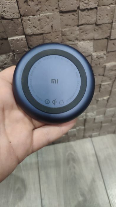 Беспроводное зарядное устроиство Xiaomi WPC01ZM "5V-2.0A/9V-1.6A