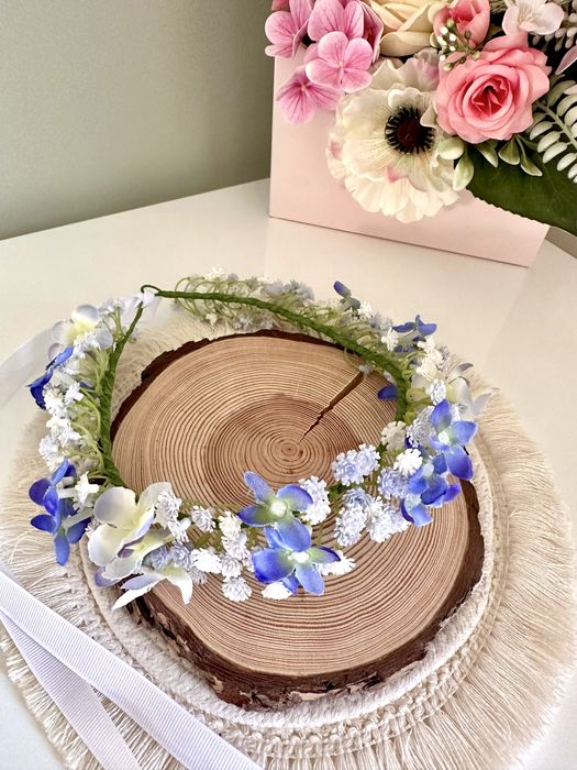 Wianek komunijny bilało niebieski