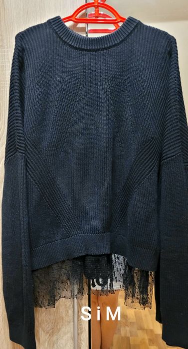 Czarny swetr Valentino rozmiar M