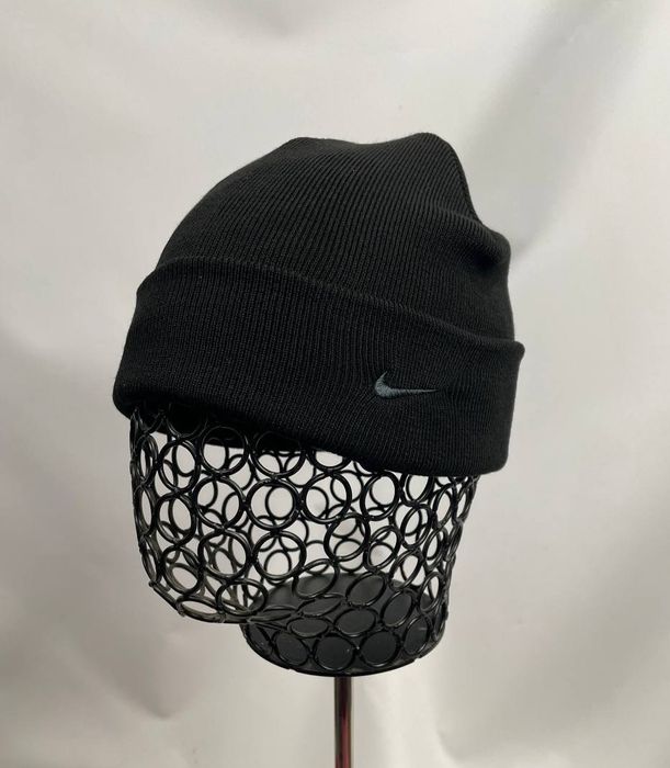 Мужская шапка Nike зимняя