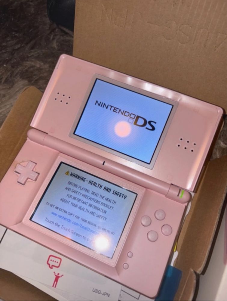 Konsola Nintendo DS Lite