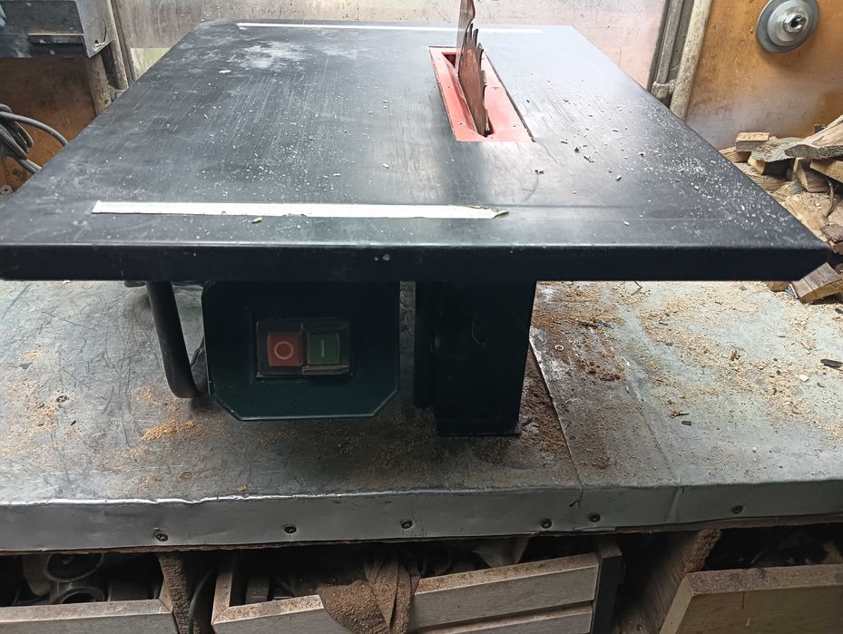 piła stołowa GERMANY 720W  230V  przecinarka ukośnica