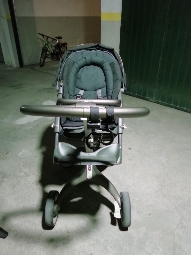 Carrinho de passeio stokke xplory com acessorios