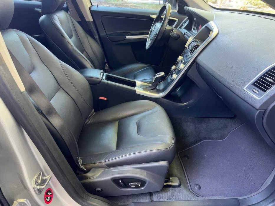 Volvo XC60 T5 Premier      2015