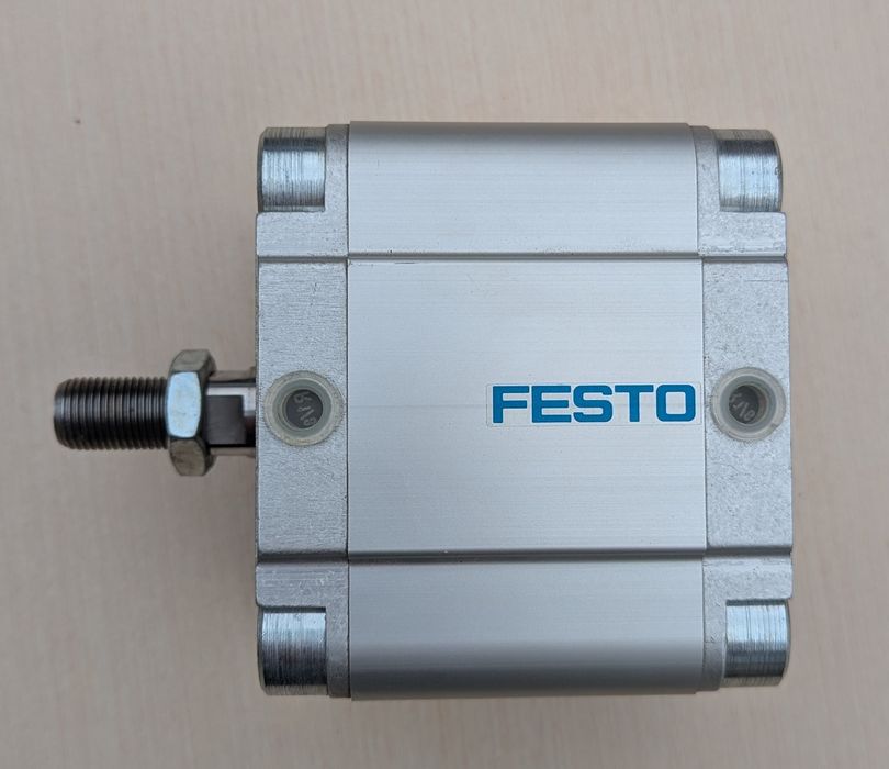FESTO ADVU-80-40-A-P-A Пневмоціліндр компактний
