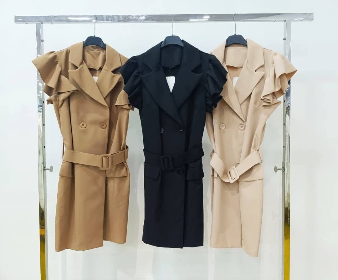 Vestido curto de senhora