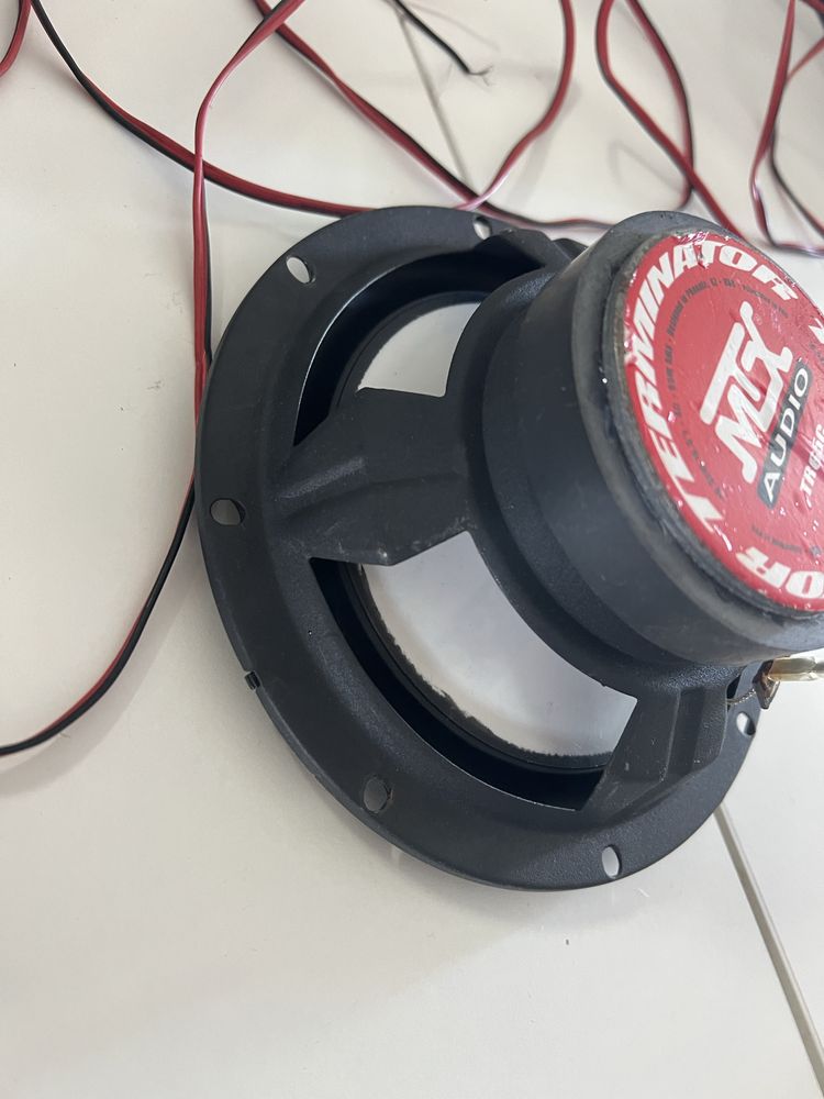 Colunas mix audio usada TR65C