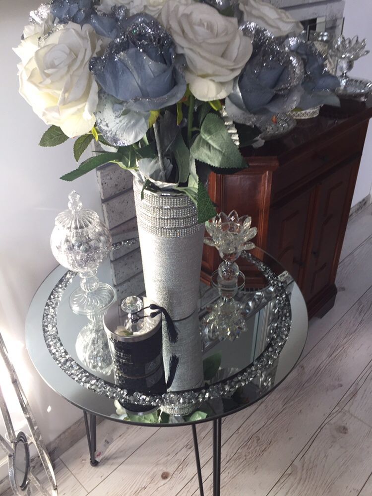 Stolik lustrzany kawowy z kryształkami diamencikami srebrny śliczny