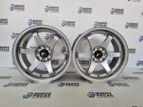 Jantes Japan Racing (JR3) em 15