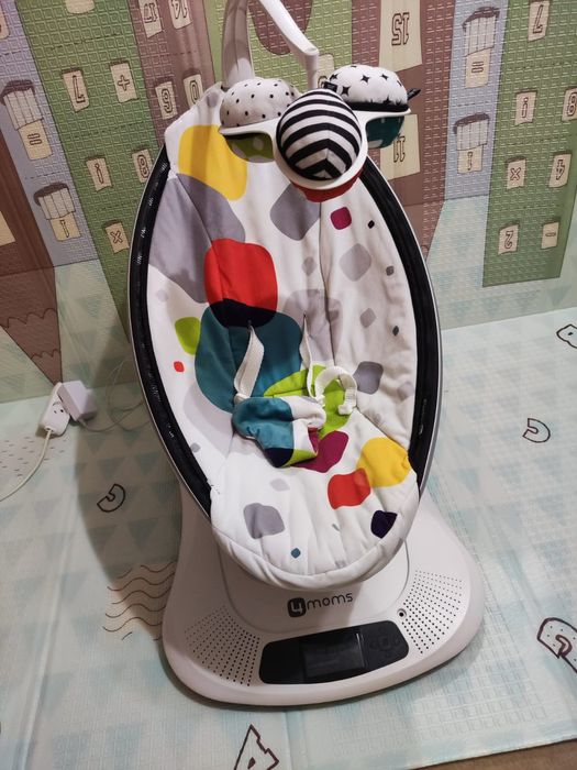 Продам дитячий MamaRoo 4 moms