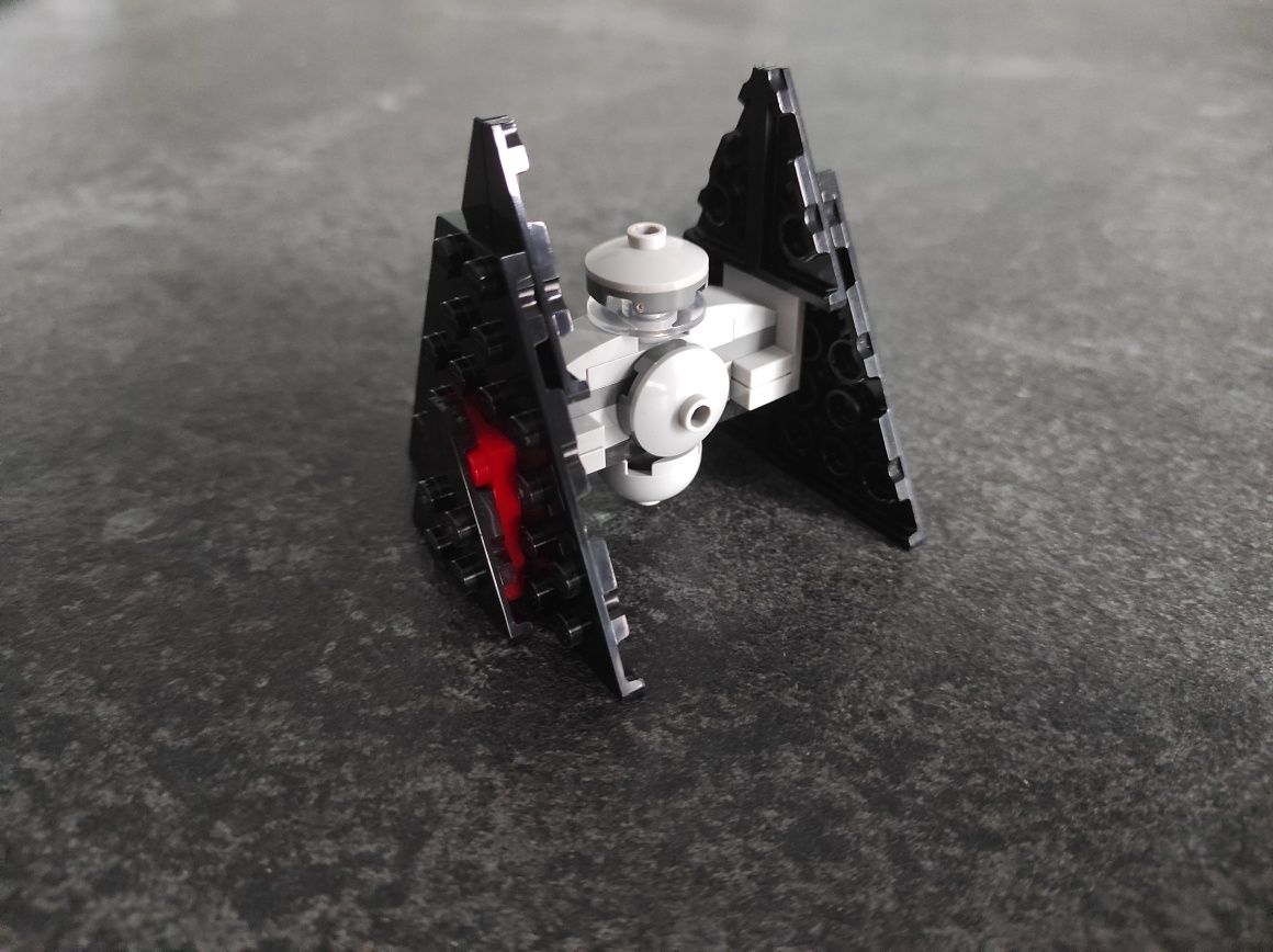 LEGO Star Wars Sith Eternal Tie Dagger