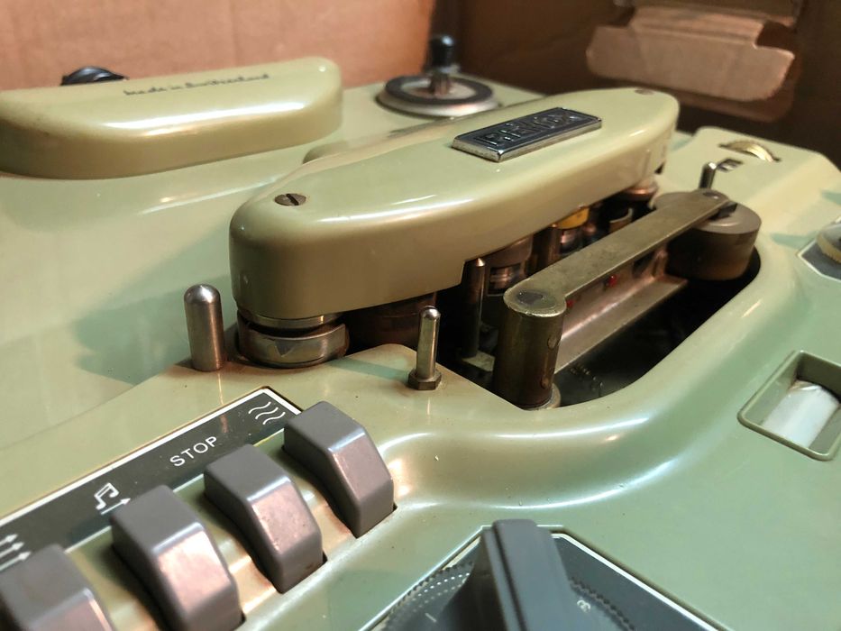 Revox F36 para restauro/conversão amplificador guitarra