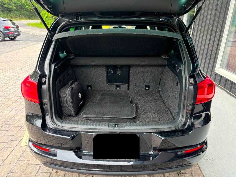 2016 Volkswagen Tiguan 2.0T R-Line 4Motion