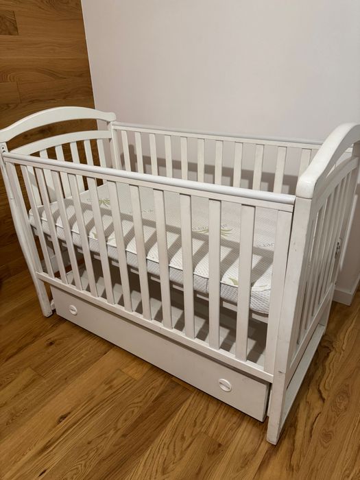 Дитяче ліжечко з матрацом+ шухляда