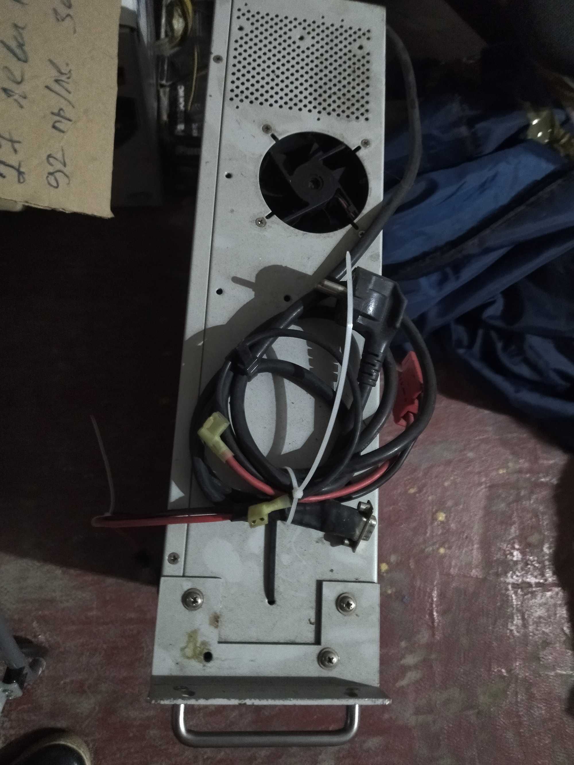 ИБП Powercom SMK-2000A-RM-LCD 2000В