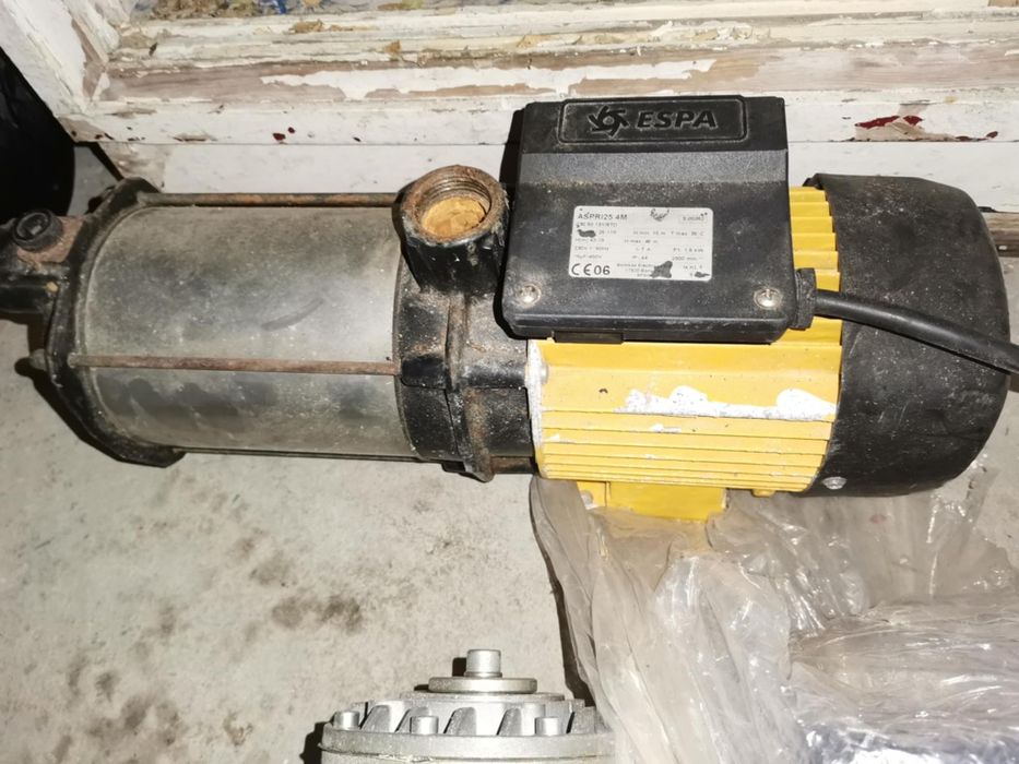 Eletro bomba impecavel