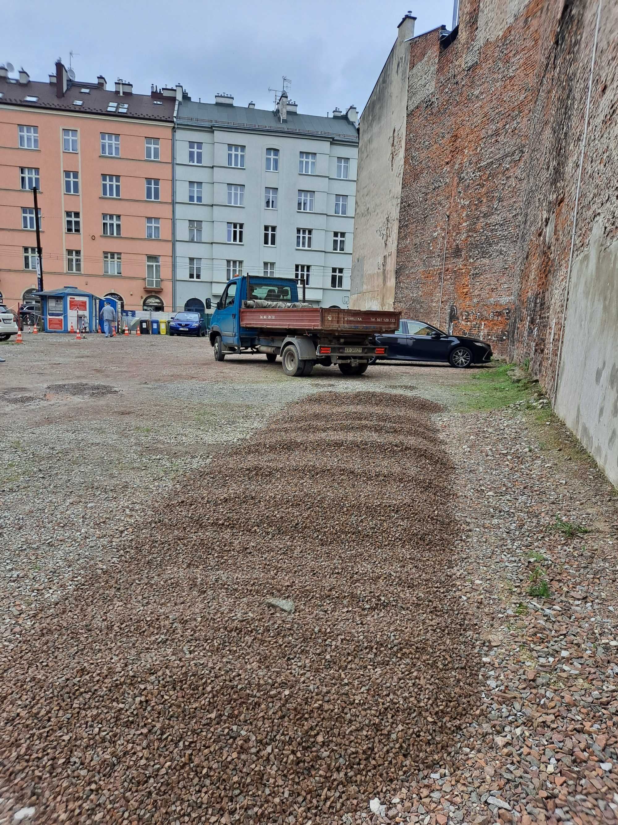 Kruszywa, kamień, tłuczeń, żwir, kliniec, piasek, spóła, mała wywrotka