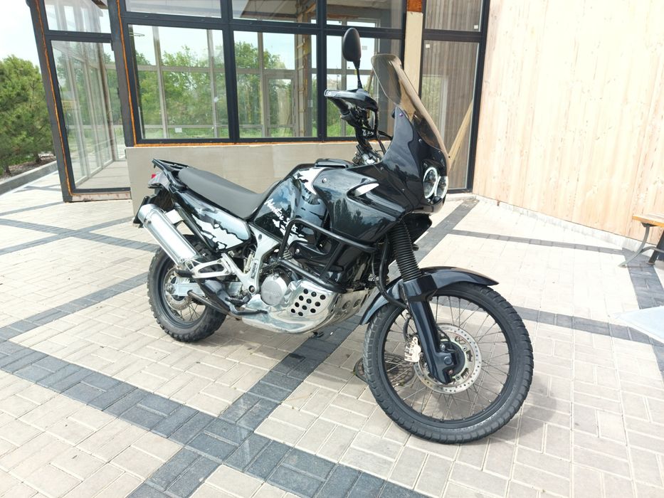 Honda XRV 750 Africa Twin RD07