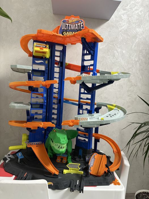 Поодам трек  хот вилс